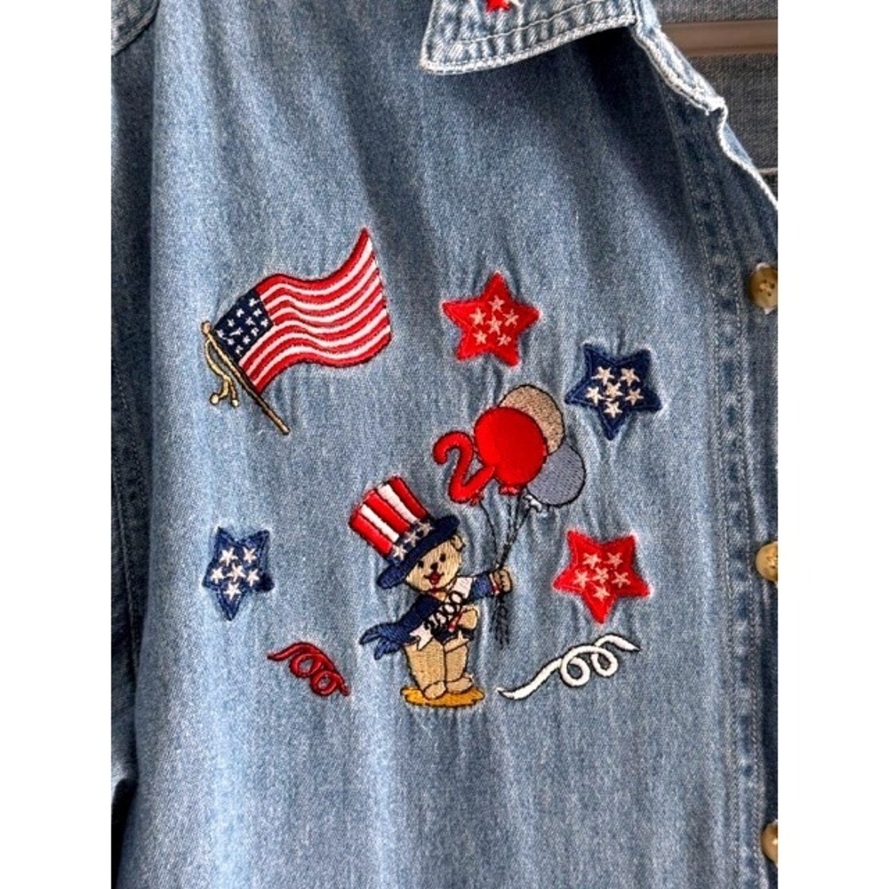 Vintage Patriotic Denim Shirt Medium Embroidered Uncle Sam Bear Fourth of July - Picture 3 of 8